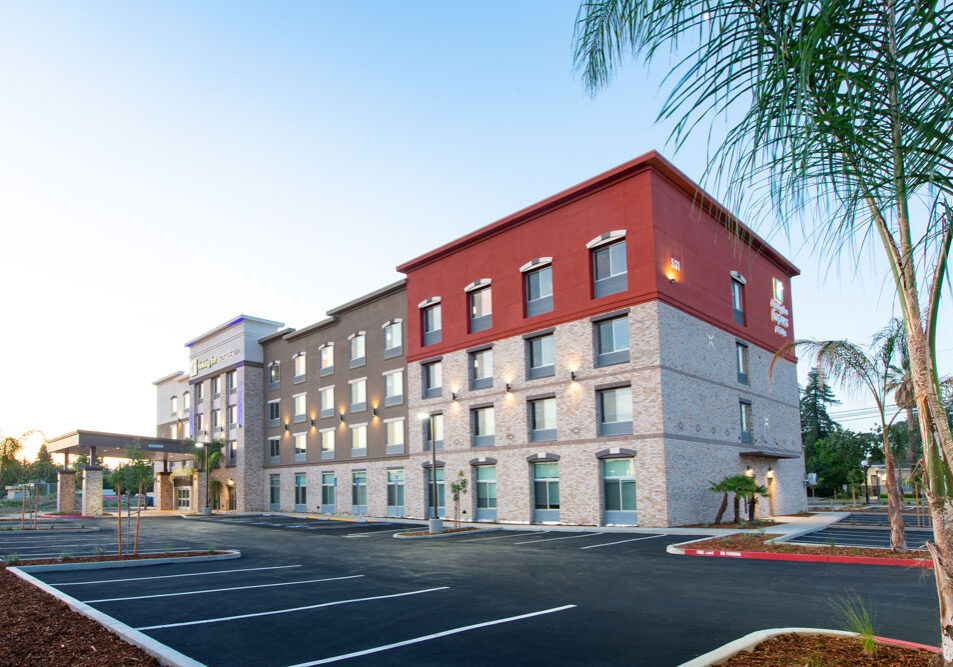 Holiday Inn Express - Yuba City, CA-4