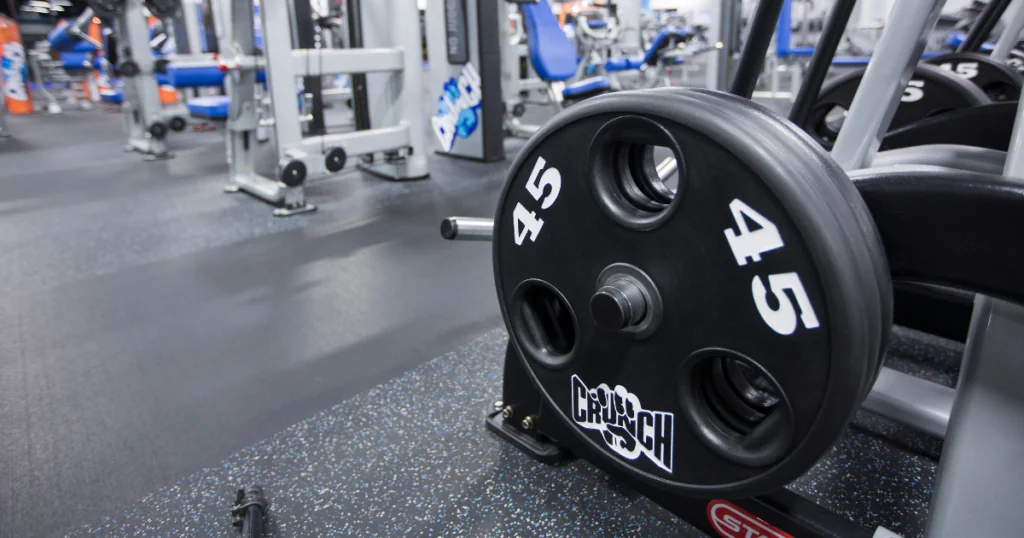Top-quality gym weights and equipment, a testament to successful gym construction by Hilbers.