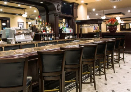 Fine dining restaurant built by Hilbers; created for guest comfort.